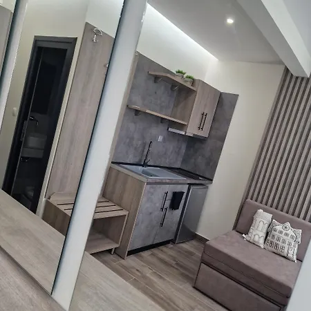 Mama Kitsa Daire Sarti